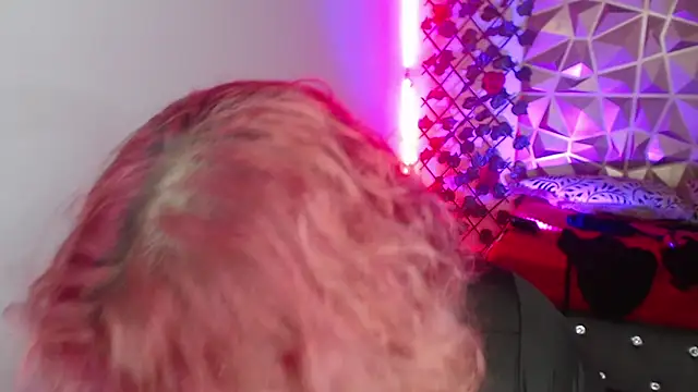 poison doll2 online show from November 13, 2025, 5:56 pm