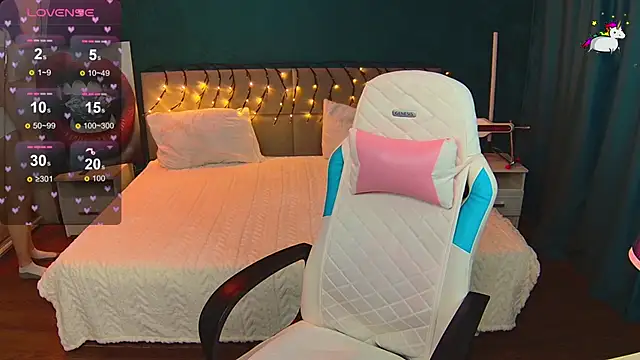 Lunamytrend online show from November 27, 2025, 12:07 pm