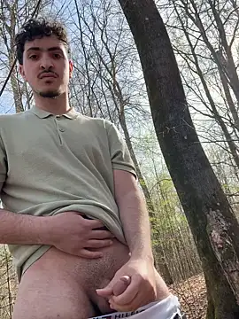 Snapshot of amo660 chatting on April 6, 2026, 8:26 am amo660 online show from April 6, 2026, 8:26 am