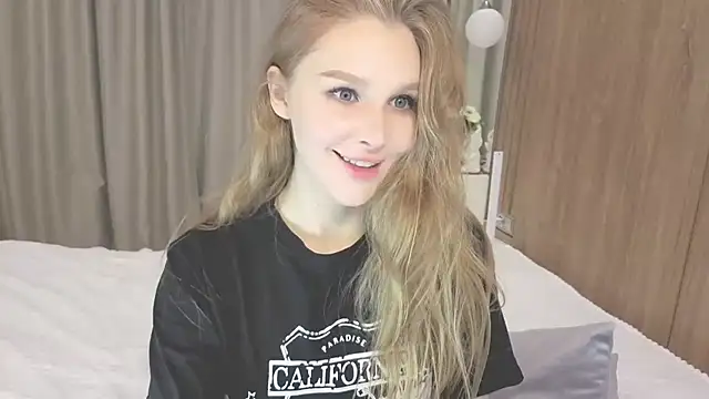 Brigitte Bardot online show from October 11, 2025, 4:44 am