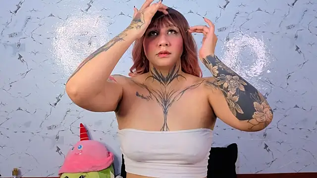 Snapshot of andrea_miller1 chatting on September 29, 2025, 3:55 am andrea miller1 online show from September 29, 2025, 3:55 am