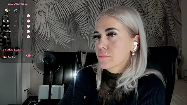 Kira Key online show from March 2, 2026, 2:03 am