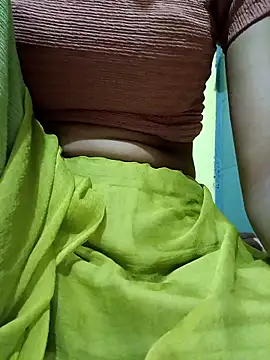 Snapshot of Hut_rotu_cute chatting on September 17, 2025, 11:17 pm Hut rotu cute online show from September 17, 2025, 11:17 pm