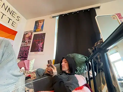 Snapshot of Styxlust chatting on April 21, 2026, 5:06 pm Styxlust online show from April 21, 2026, 5:06 pm