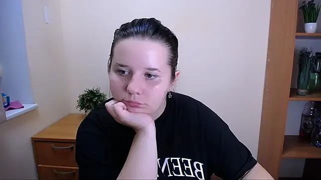 Mina sky  online show from September 9, 2025, 1:10 pm