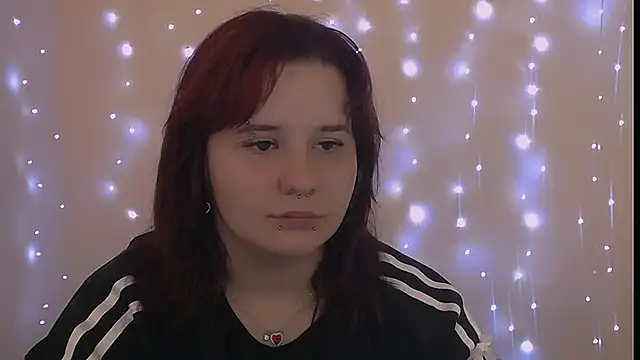 Mina sky  online show from October 13, 2025, 9:53 am