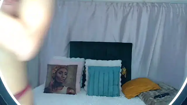 Snapshot of -cleowilliams- chatting on September 29, 2025, 11:04 am -cleowilliams- online show from September 29, 2025, 11:04 am