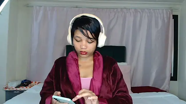 Snapshot of -cleowilliams- chatting on October 8, 2025, 8:06 pm -cleowilliams- online show from October 8, 2025, 8:06 pm