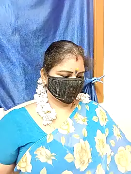 sushma26 online show from November 14, 2025, 4:49 pm