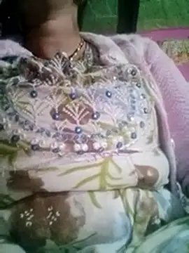 Snapshot of CUTGIRL76 chatting on December 18, 2025, 9:32 pm CUTGIRL76 online show from December 18, 2025, 9:32 pm