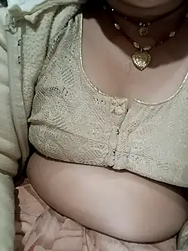 Snapshot of CUTGIRL76 chatting on January 13, 2026, 5:51 pm CUTGIRL76 online show from January 13, 2026, 5:51 pm