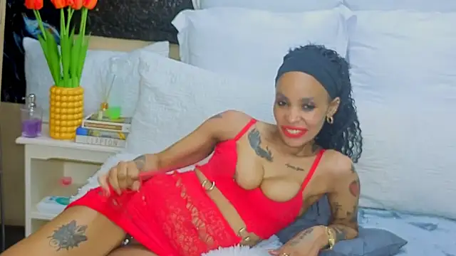 CaramelNatashaxx online show from October 12, 2025, 5:01 pm