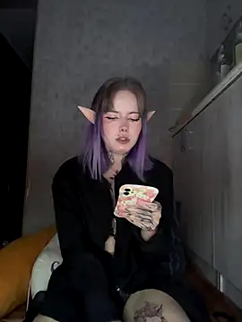 n1ghtcloud online show from September 30, 2025, 4:56 pm