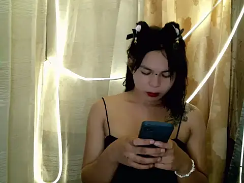 Snapshot of kera_metina chatting on June 18, 2026, 12:44 am kera metina online show from June 18, 2026, 12:44 am