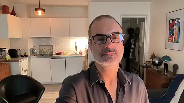 Snapshot of Milkywaymen chatting on October 16, 2025, 12:17 pm Milkywaymen online show from October 16, 2025, 12:17 pm