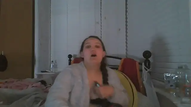 Snapshot of lu_official1 chatting on November 13, 2025, 8:08 pm lu official1 online show from November 13, 2025, 8:08 pm