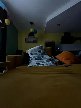 smint06 online show from September 10, 2025, 1:44 pm