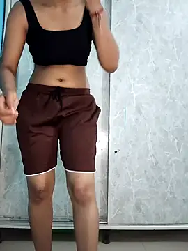 Snapshot of Nisha_cam12 chatting on September 18, 2025, 5:04 pm Nisha cam12 online show from September 18, 2025, 5:04 pm