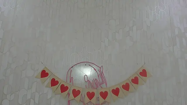 scarletross  online show from February 12, 2026, 2:34 pm