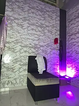 AlisSon  hot online show from March 19, 2026, 4:05 am