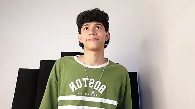 Snapshot of alexmark_ chatting on September 23, 2025, 2:09 pm alexmark online show from September 23, 2025, 2:09 pm