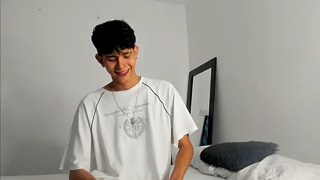 Snapshot of alexmark_ chatting on November 13, 2025, 3:16 am alexmark online show from November 13, 2025, 3:16 am