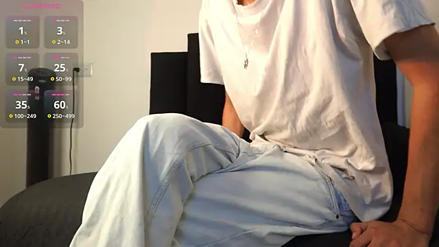 Snapshot of alexmark_ chatting on December 16, 2025, 1:38 pm alexmark online show from December 16, 2025, 1:38 pm