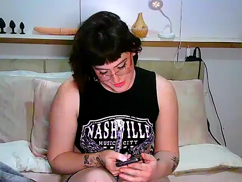 aMinshy online show from October 3, 2025, 11:35 pm