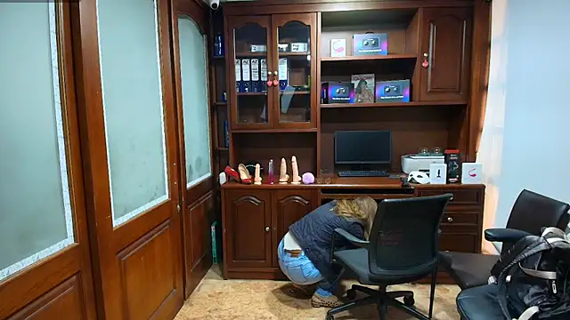 SexyRachel  online show from December 5, 2025, 12:03 pm