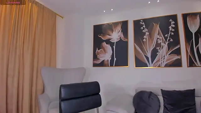 BonnyRose online show from November 30, 2025, 6:01 pm