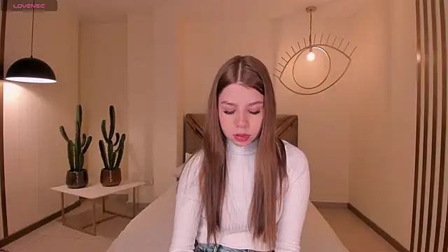 Snapshot of TiffannySins chatting on November 25, 2025, 4:12 am TiffannySins online show from November 25, 2025, 4:12 am