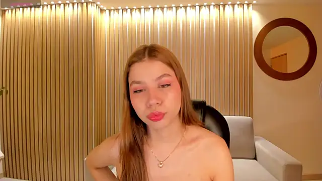 Snapshot of TiffannySins chatting on January 13, 2026, 3:34 am TiffannySins online show from January 13, 2026, 3:34 am