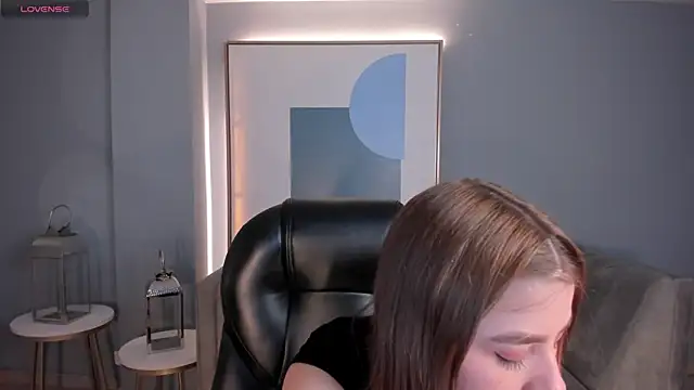 Snapshot of TiffannySins chatting on January 17, 2026, 4:06 am TiffannySins online show from January 17, 2026, 4:06 am