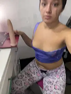 Luciaparker03 online show from February 23, 2026, 2:47 pm