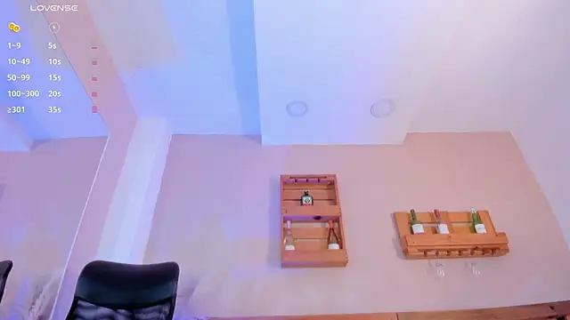  miss mia online show from November 20, 2025, 10:48 am