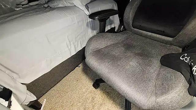 catt18 online show from November 14, 2025, 3:44 pm