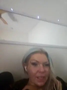 playboyequal online show from April 14, 2026, 9:32 pm