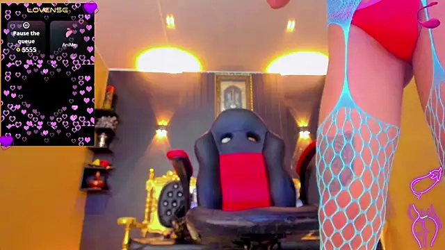 Natasha clifford online show from November 4, 2025, 7:13 pm