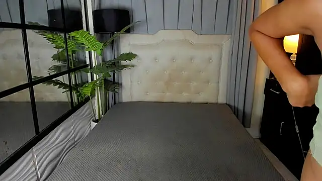 Snapshot of Patricia_Anderson chatting on May 18, 2026, 2:40 am Patricia Anderson online show from May 18, 2026, 2:40 am
