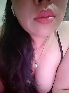 Julyy08 online show from February 10, 2026, 2:54 pm