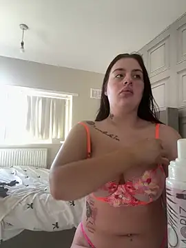 Victoriasteel online show from March 26, 2026, 7:58 am