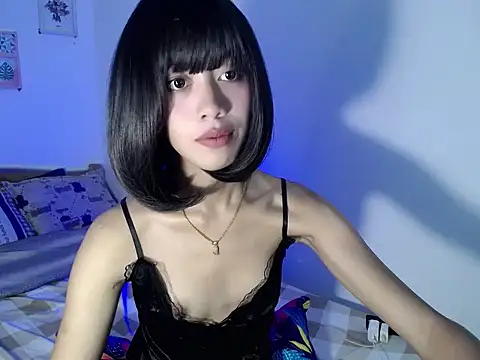 lovely kiannaHugecock online show from March 21, 2026, 5:56 am