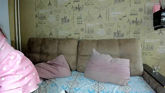 Kelly Gerzikaa online show from October 28, 2025, 1:20 am