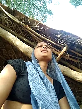 Sapna9685 online show from September 24, 2025, 11:02 am