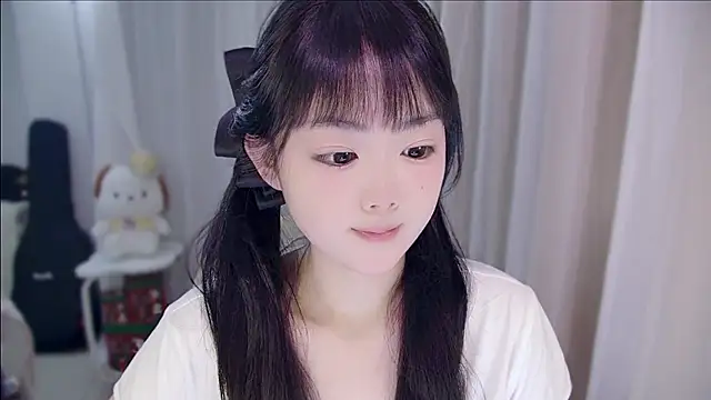 YUANYUAN-A online show from May 3, 2026, 1:17 pm