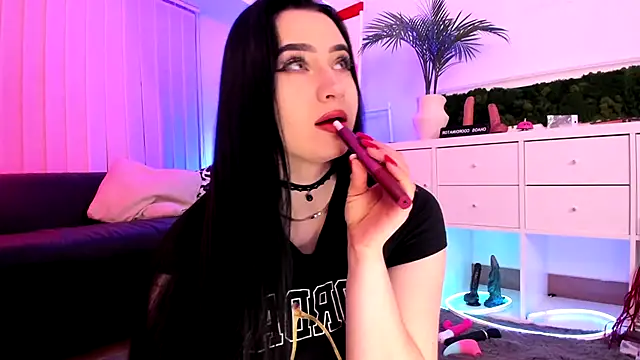 Mary Lori online show from March 15, 2026, 7:25 am