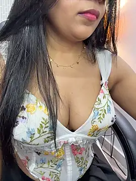 Riya-6969 online show from May 10, 2026, 2:22 pm