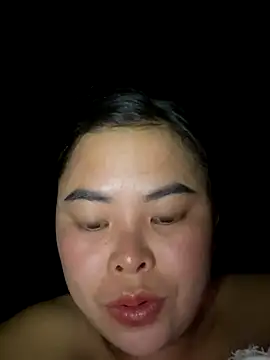 Snapshot of han-cute chatting on September 19, 2025, 1:34 pm han-cute online show from September 19, 2025, 1:34 pm