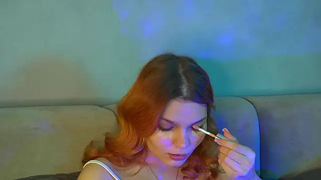 BellaMarebelle online show from October 11, 2025, 4:33 am