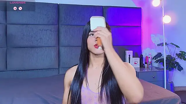 Snapshot of Slenna_Moon chatting on March 7, 2026, 11:57 pm Slenna Moon online show from March 7, 2026, 11:57 pm